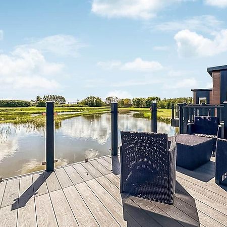 Waterside Hambleton Lakeside Lodges Poulton-le-Fylde Dış mekan fotoğraf