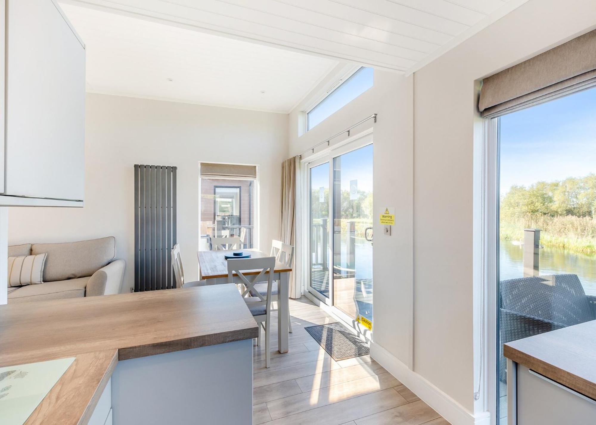 Waterside Hambleton Lakeside Lodges Poulton-le-Fylde Dış mekan fotoğraf