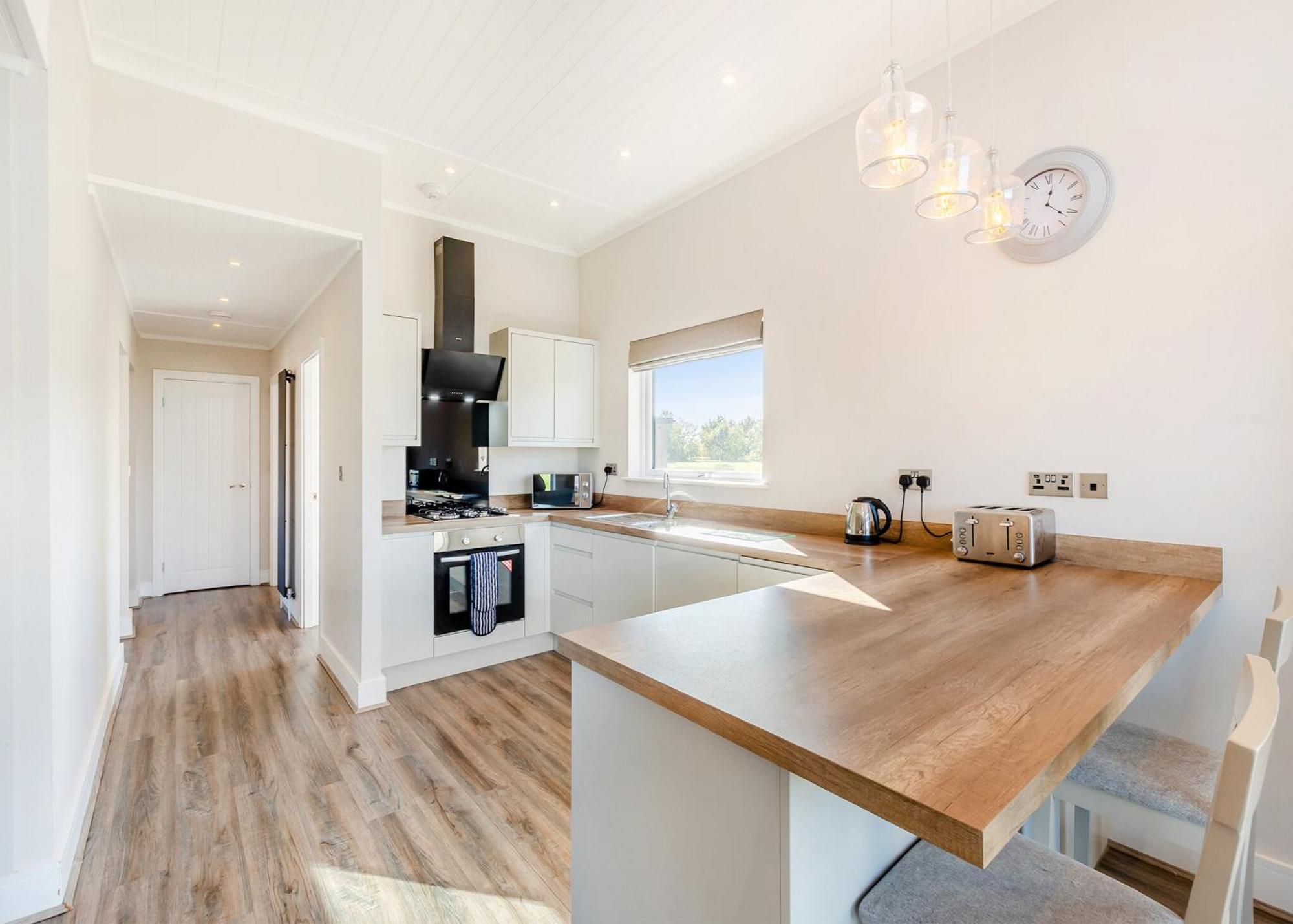 Waterside Hambleton Lakeside Lodges Poulton-le-Fylde Oda fotoğraf