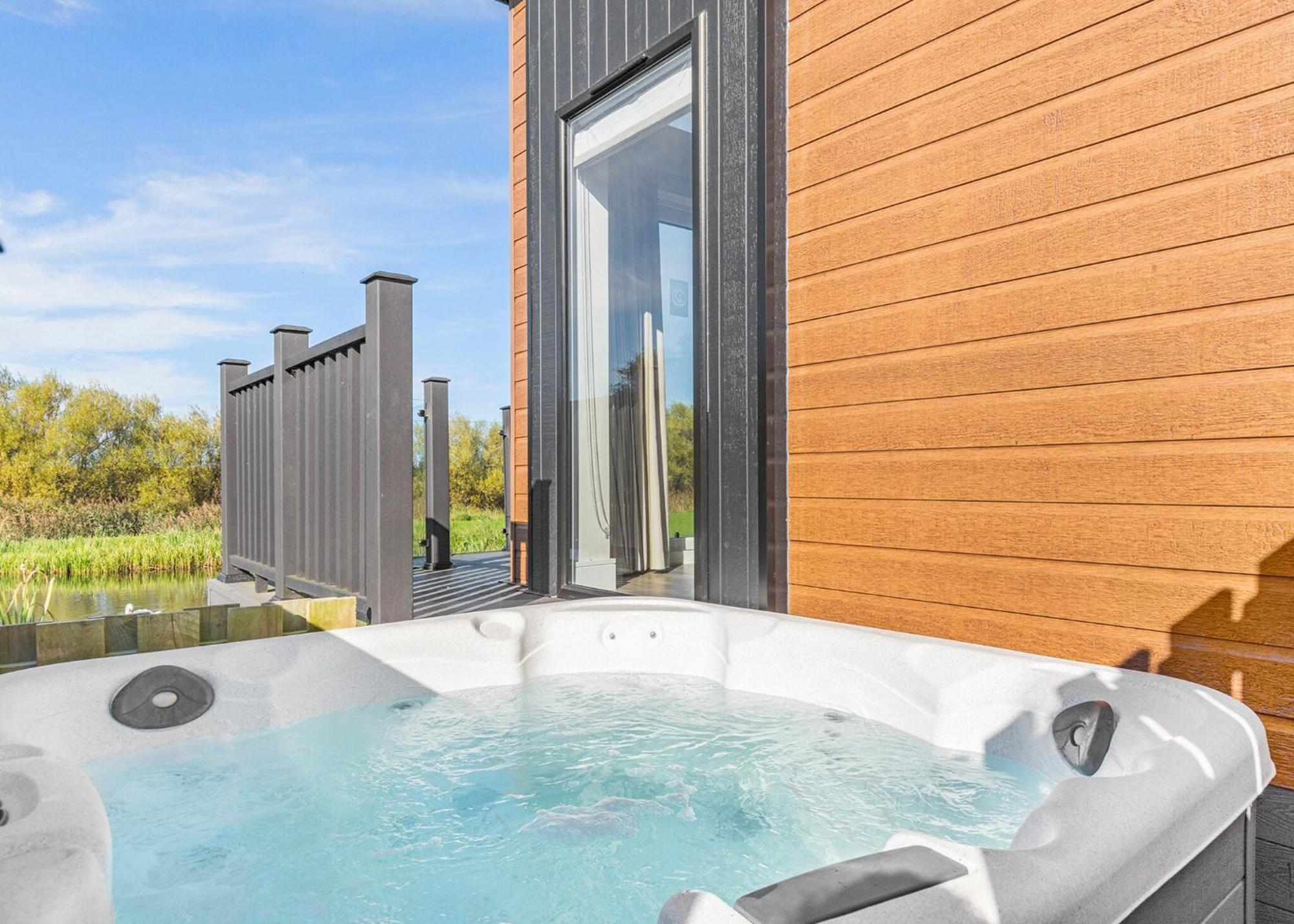 Waterside Hambleton Lakeside Lodges Poulton-le-Fylde Dış mekan fotoğraf